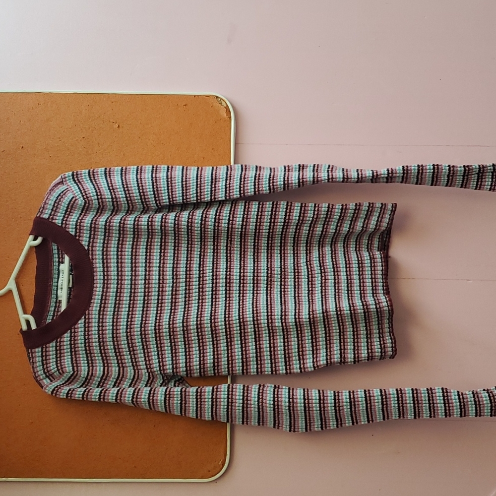 American Eagle Sweater - Size S